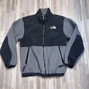The North Face Boys Black & Gray Denali Fleece Full Zip Jacket Youth Medium